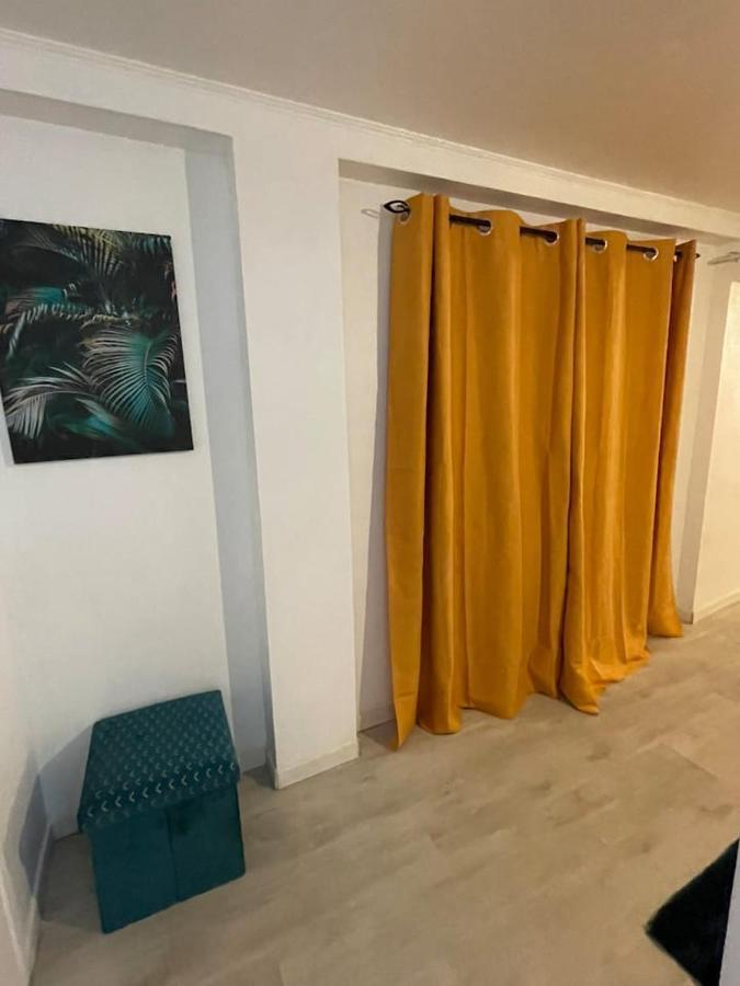 Comme Un Air De Provence A Blois Apartment Luaran gambar