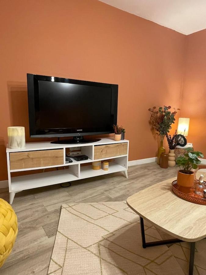 Comme Un Air De Provence A Blois Apartment Luaran gambar