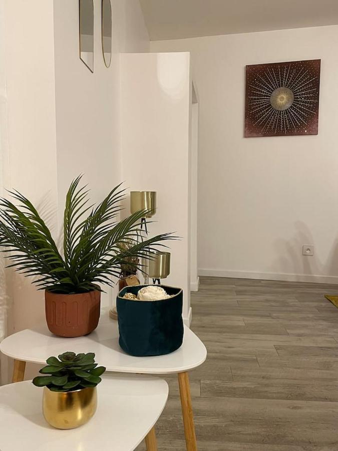 Comme Un Air De Provence A Blois Apartment Luaran gambar
