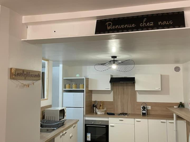 Comme Un Air De Provence A Blois Apartment Luaran gambar