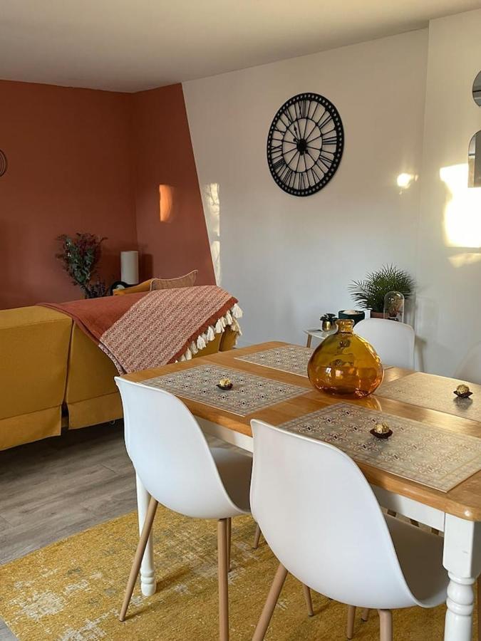 Comme Un Air De Provence A Blois Apartment Luaran gambar